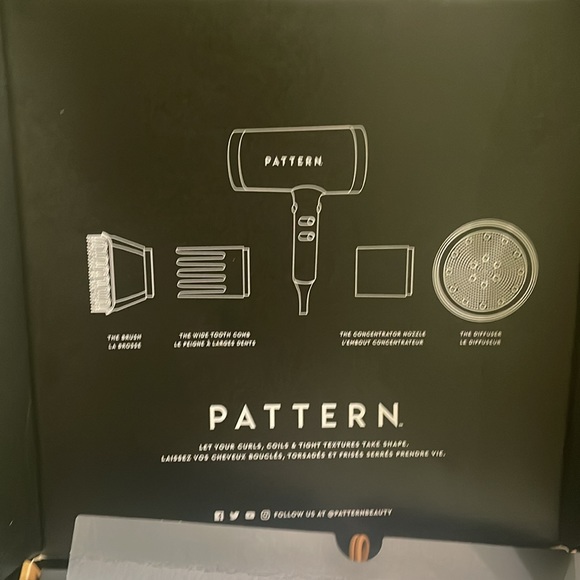 Pattern By Tracy Ellis Ross - Picture 4 of 7